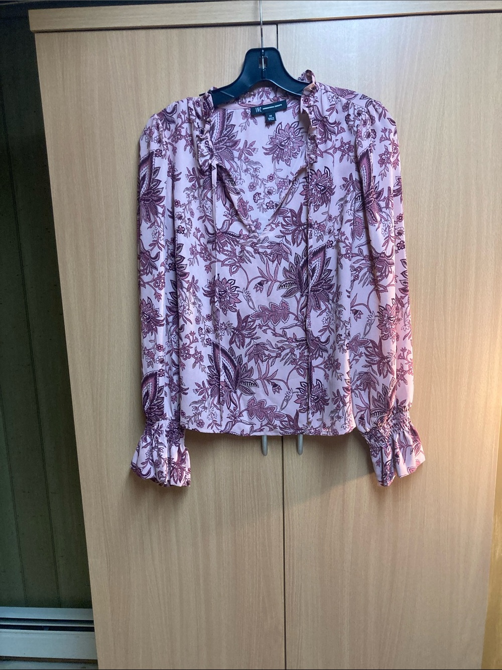 INC International Concepts Pink Floral Tie-Neck Ruffle Cuff Blouse
